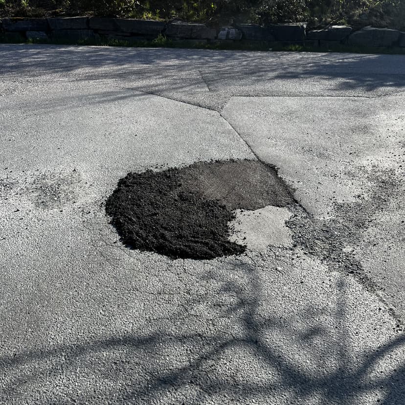 Reparasjon av asfalt og gårdsplasser