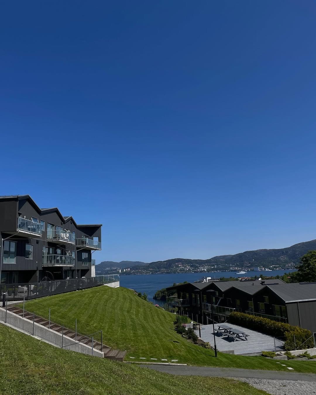 Plenservice i Bergen med jevnt og tett resultat